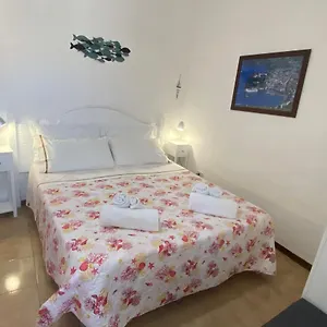 Centro Storico Flat 7 Mins From Port Lipari (Isola Lipari)